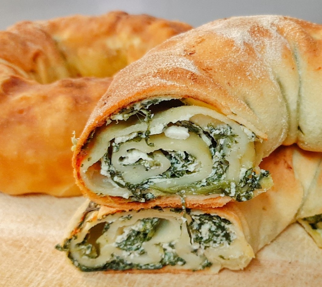 Scaccia arrotolata ricotta e spinaci